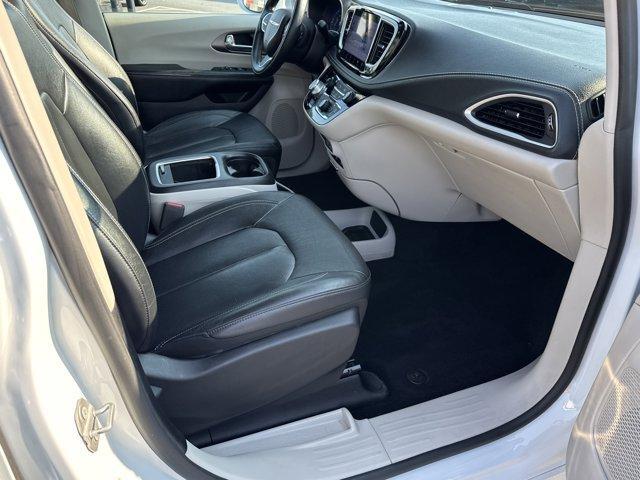 used 2022 Chrysler Pacifica car, priced at $29,217