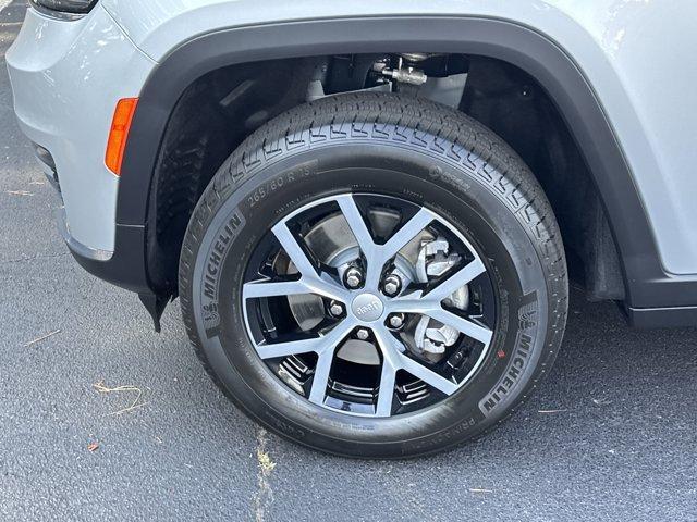 new 2025 Jeep Grand Cherokee L car, priced at $45,408