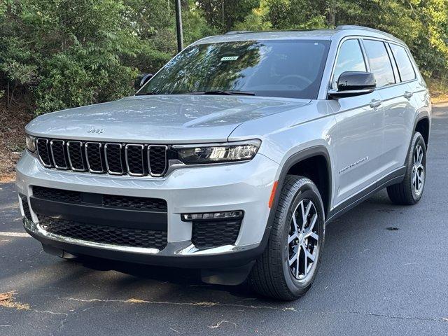 new 2025 Jeep Grand Cherokee L car, priced at $45,408