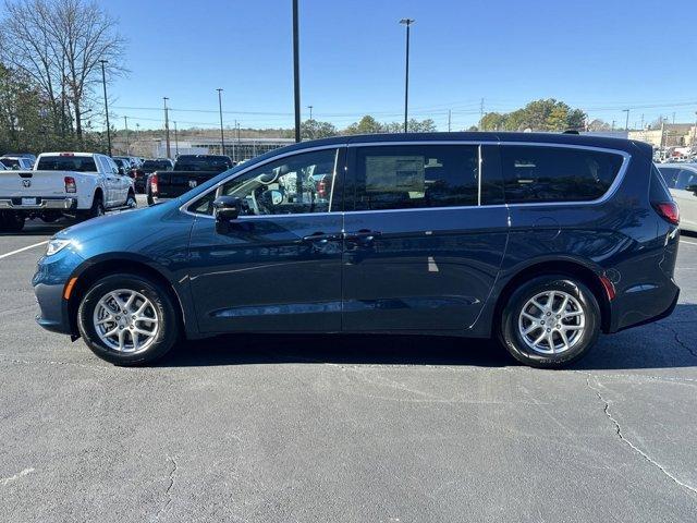 new 2025 Chrysler Pacifica car, priced at $38,140