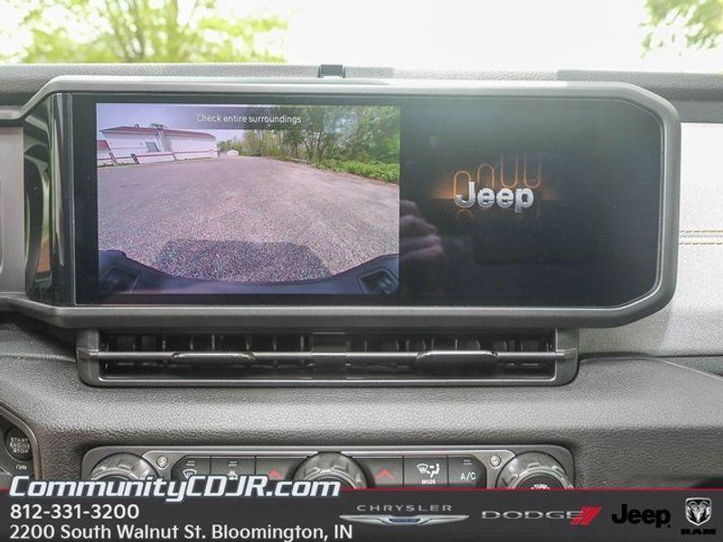 new 2025 Jeep Gladiator car, priced at $48,700