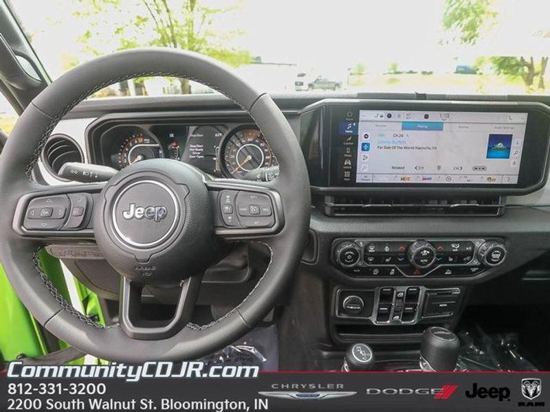 new 2025 Jeep Gladiator car, priced at $48,700