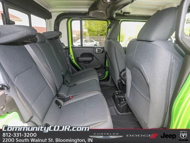 new 2025 Jeep Gladiator car, priced at $48,700
