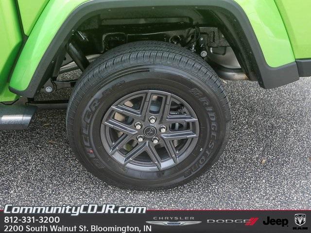 new 2025 Jeep Gladiator car, priced at $48,700