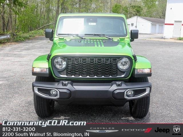 new 2025 Jeep Gladiator car, priced at $48,700