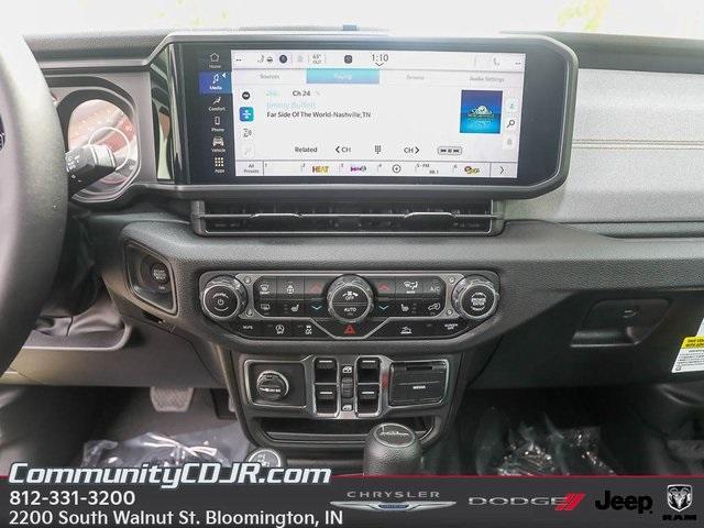 new 2025 Jeep Gladiator car, priced at $48,700