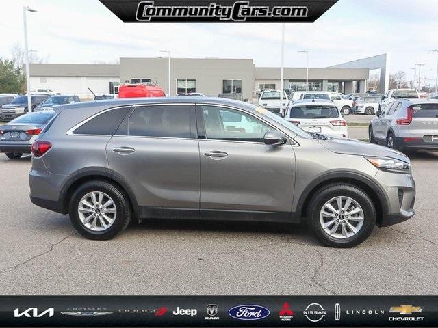 used 2019 Kia Sorento car, priced at $18,900