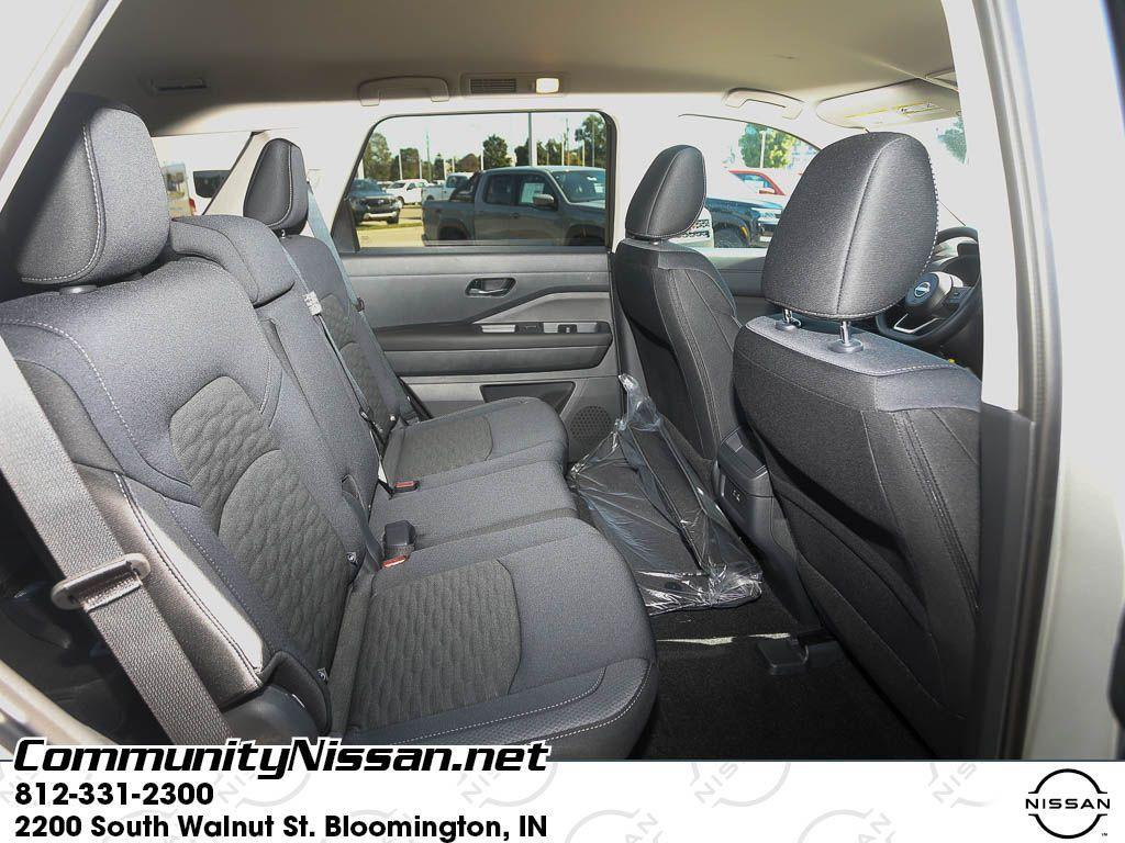 new 2025 Nissan Pathfinder car, priced at $38,018