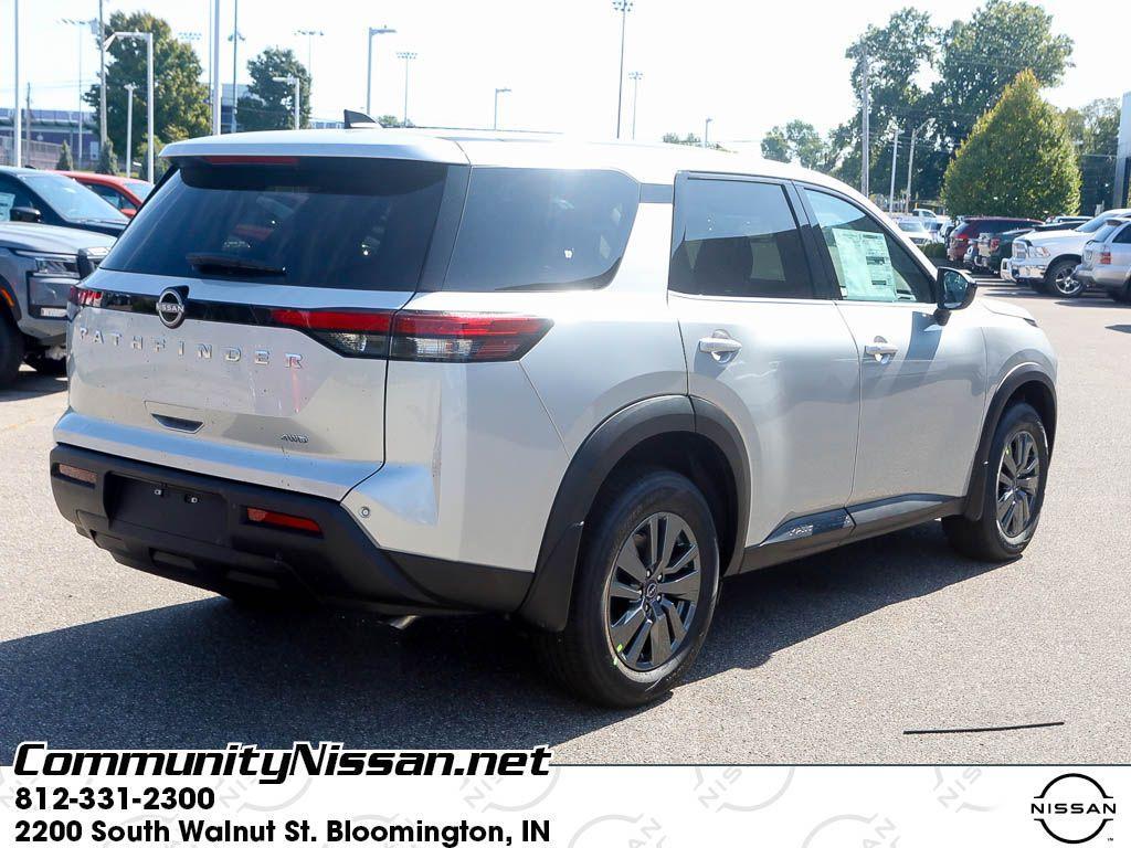 new 2025 Nissan Pathfinder car, priced at $38,018