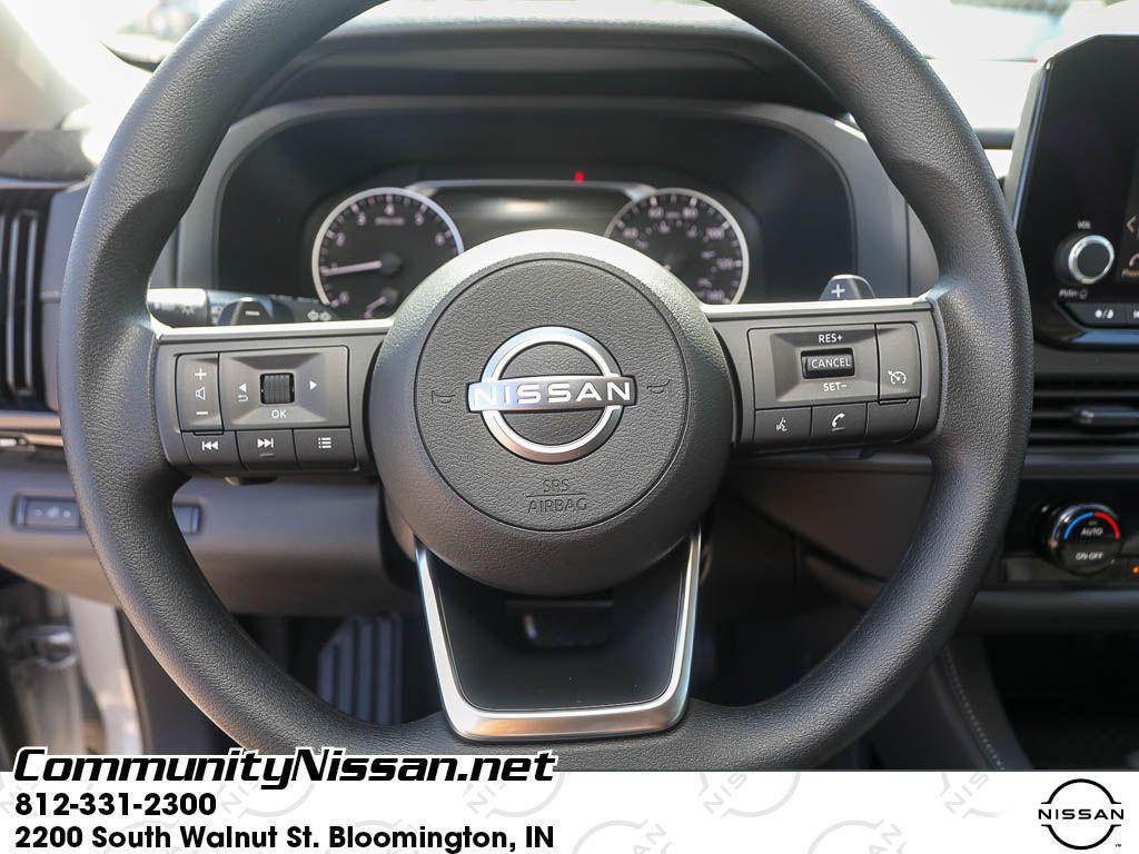 new 2025 Nissan Pathfinder car, priced at $38,018