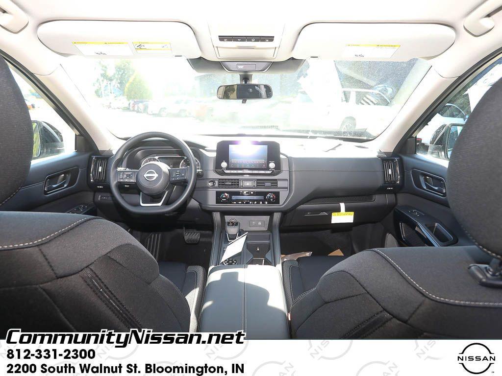 new 2025 Nissan Pathfinder car, priced at $38,018
