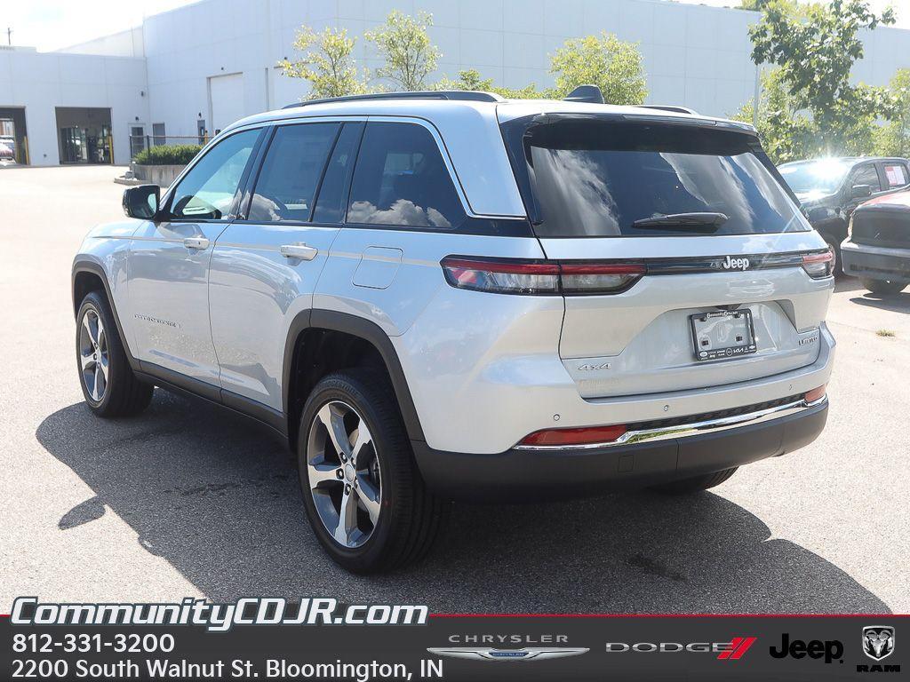 new 2025 Jeep Grand Cherokee car, priced at $46,000