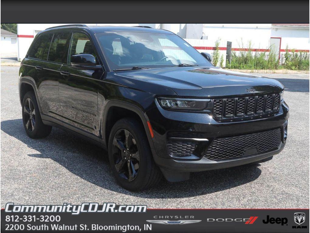 used 2022 Jeep Grand Cherokee car, priced at $31,700