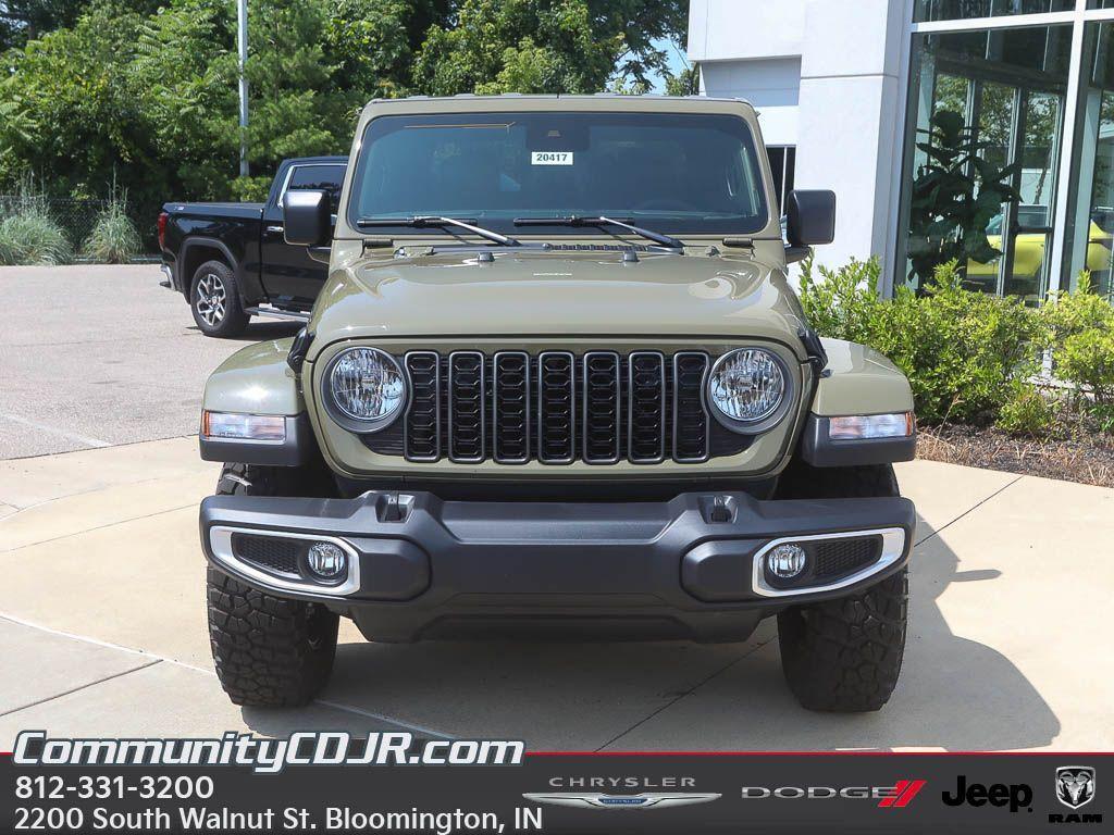 new 2025 Jeep Gladiator car, priced at $45,006