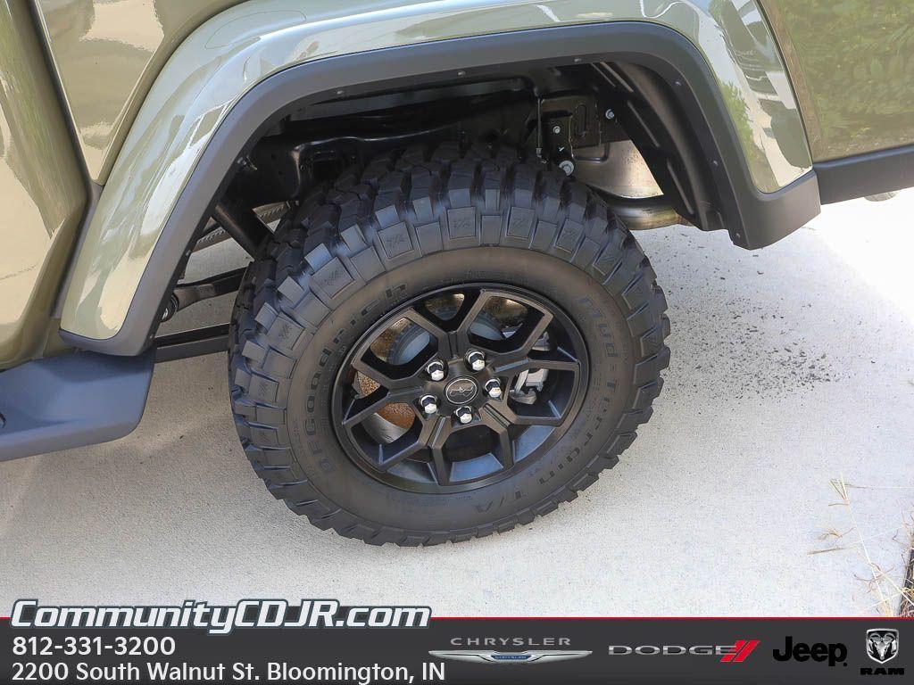 new 2025 Jeep Gladiator car, priced at $45,006