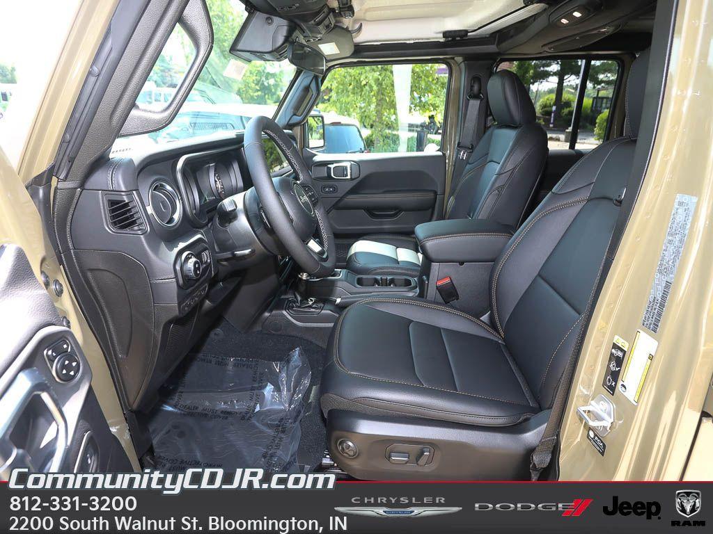 new 2025 Jeep Gladiator car, priced at $45,006