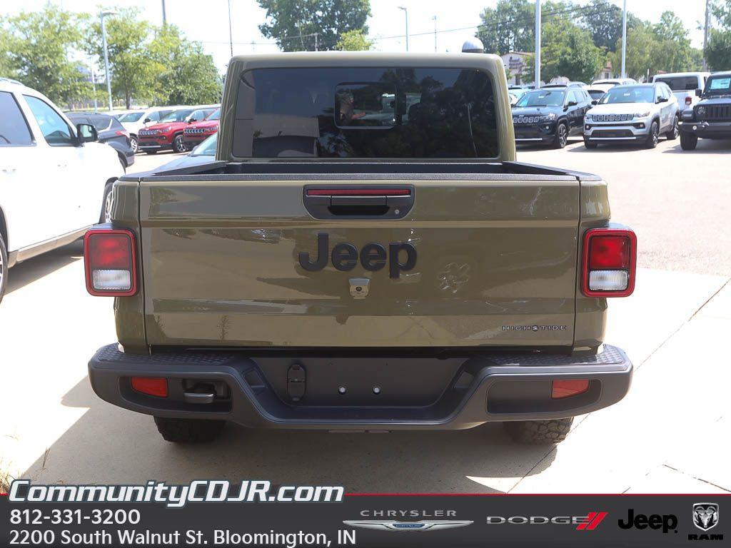 new 2025 Jeep Gladiator car, priced at $45,006