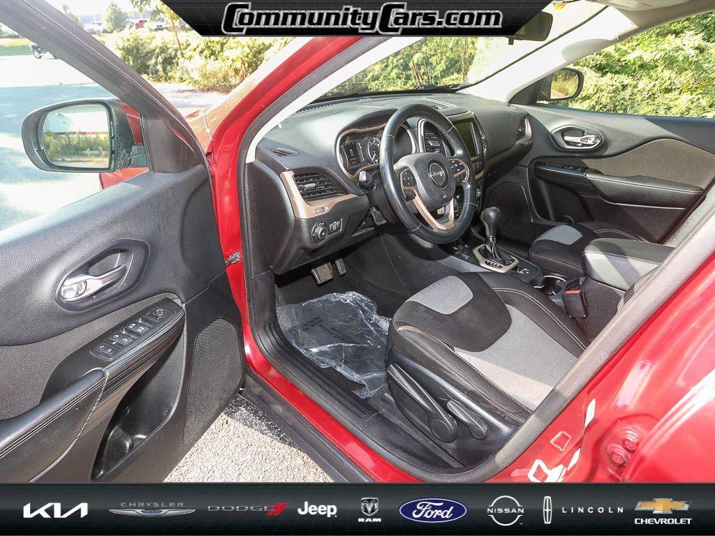 used 2014 Jeep Cherokee car, priced at $6,550