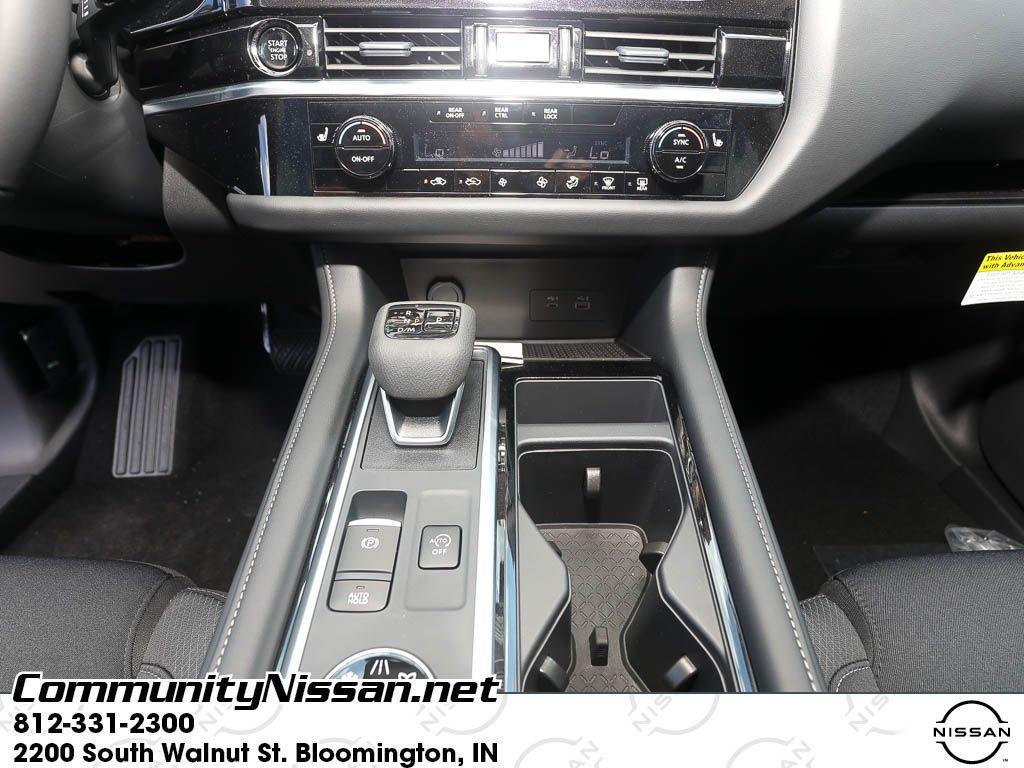 new 2025 Nissan Pathfinder car, priced at $38,344