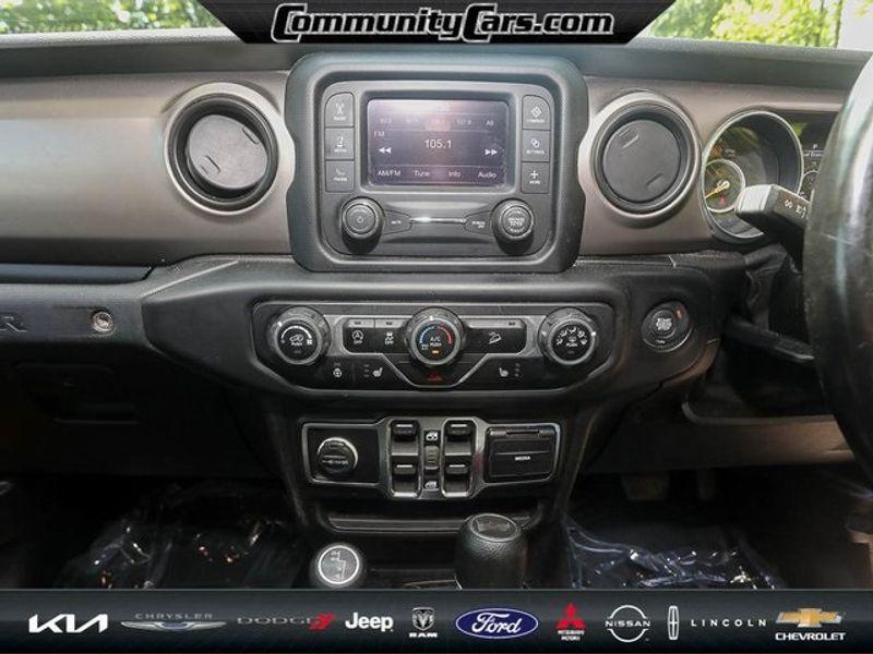 used 2021 Jeep Wrangler Unlimited car, priced at $28,000