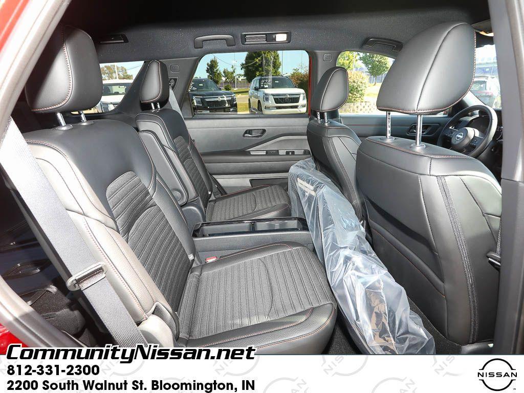 new 2025 Nissan Pathfinder car, priced at $44,226