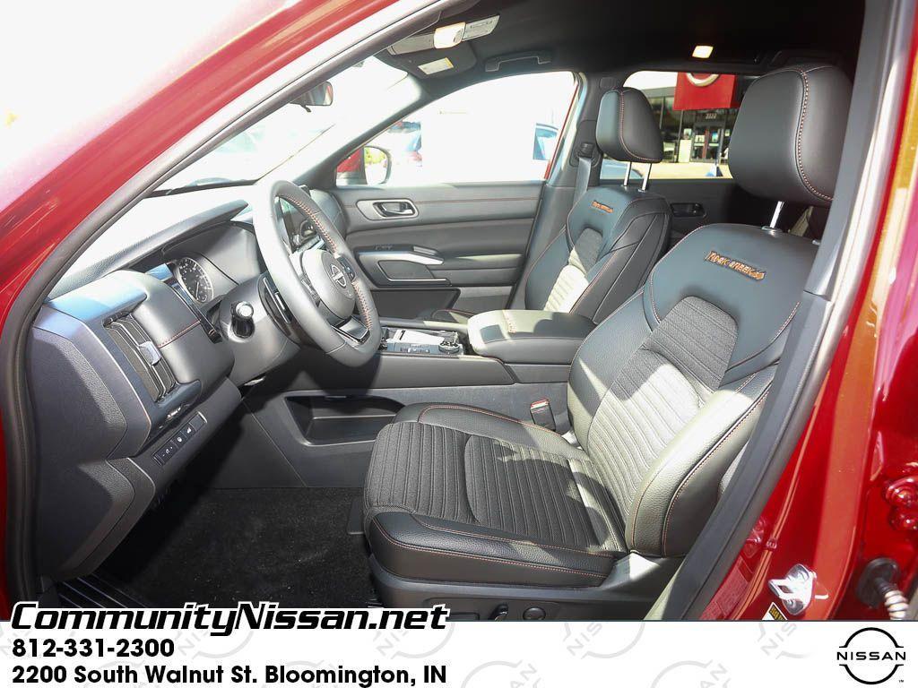 new 2025 Nissan Pathfinder car, priced at $44,226