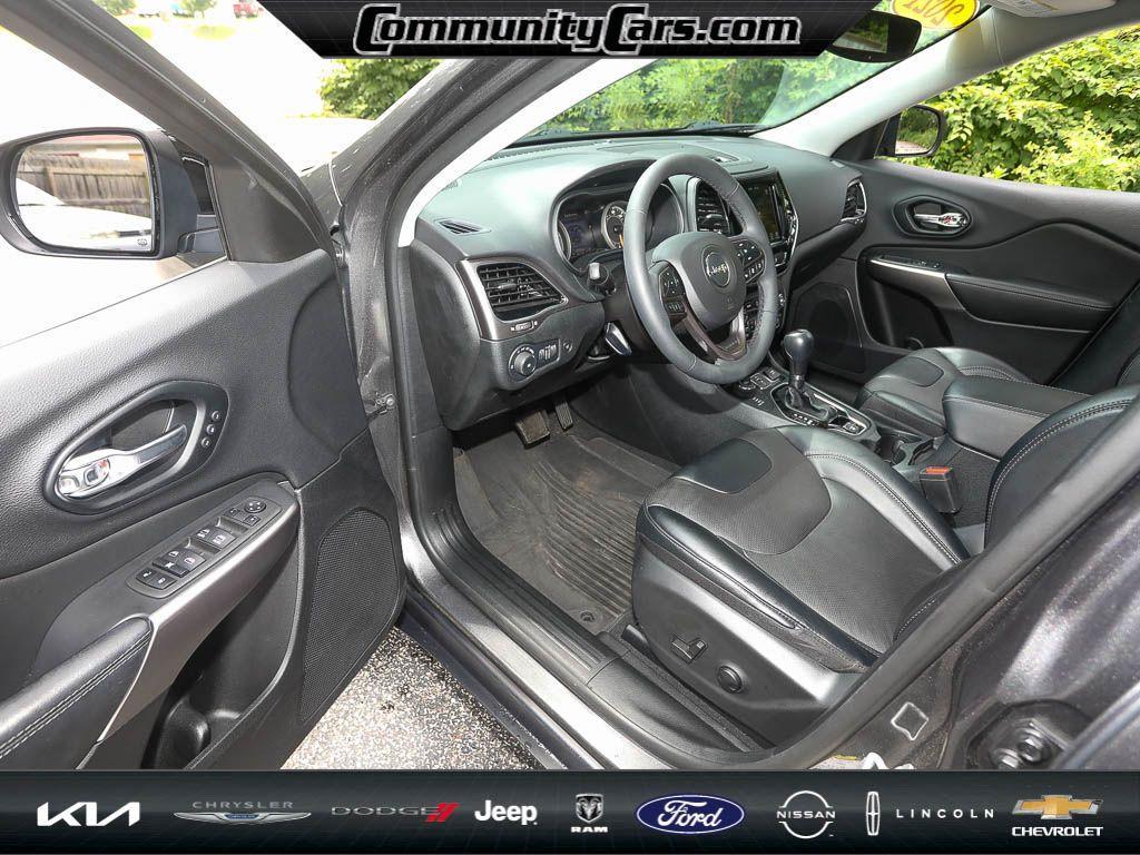 used 2022 Jeep Cherokee car, priced at $27,611