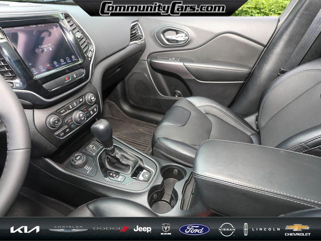 used 2022 Jeep Cherokee car, priced at $27,611