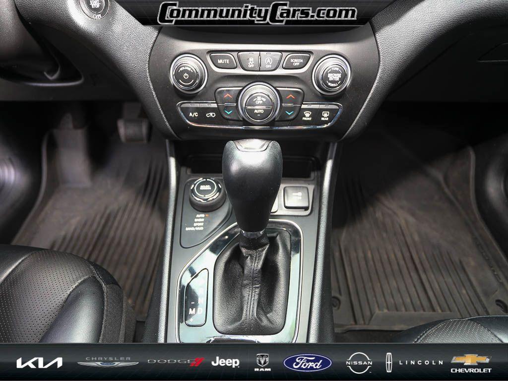 used 2022 Jeep Cherokee car, priced at $27,611