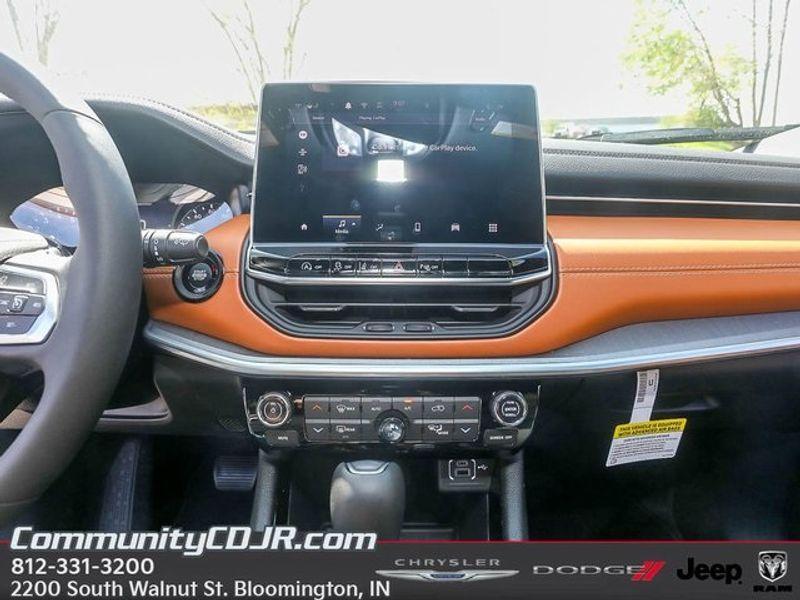 new 2025 Jeep Compass car, priced at $33,435