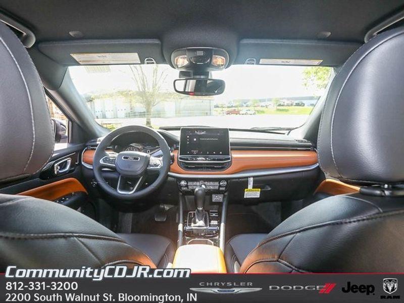 new 2025 Jeep Compass car, priced at $33,435