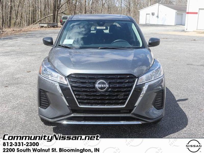 new 2025 Nissan Kicks Play car, priced at $22,571