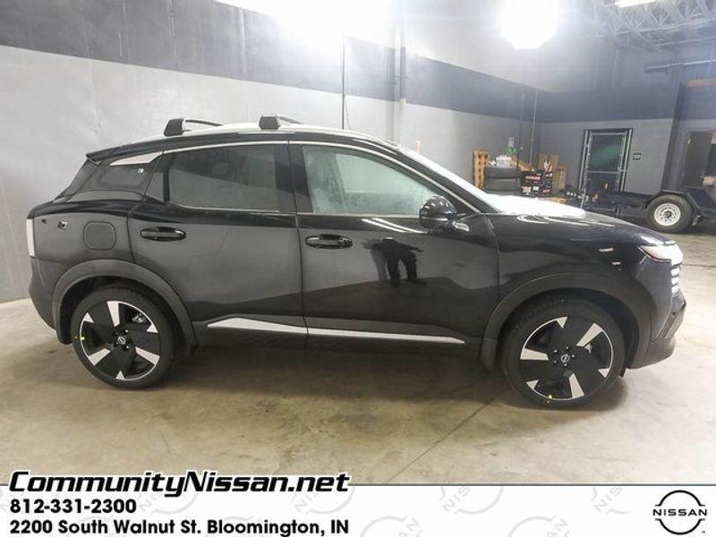 new 2025 Nissan Kicks car, priced at $30,886