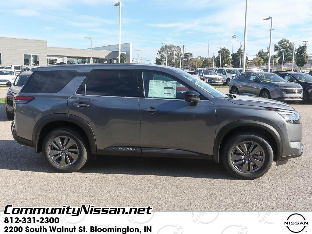 new 2025 Nissan Pathfinder car, priced at $38,027