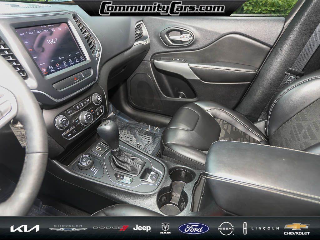 used 2022 Jeep Cherokee car, priced at $25,141