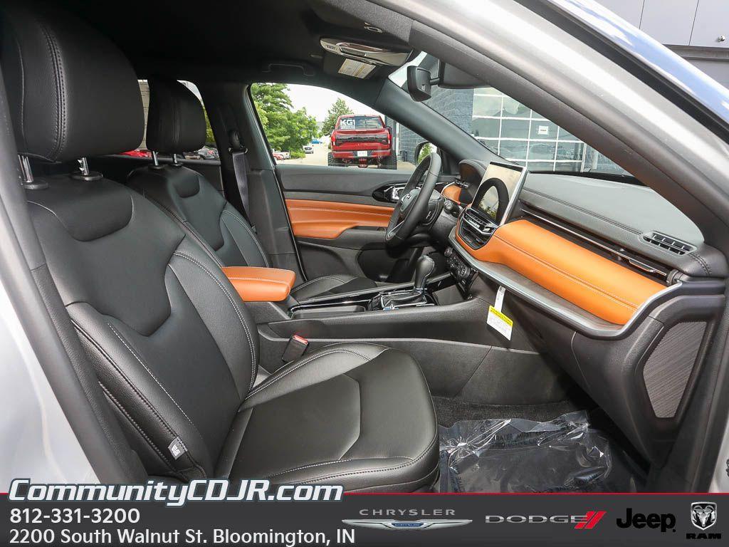 new 2025 Jeep Compass car, priced at $31,908