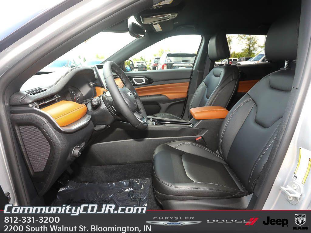 new 2025 Jeep Compass car, priced at $31,908