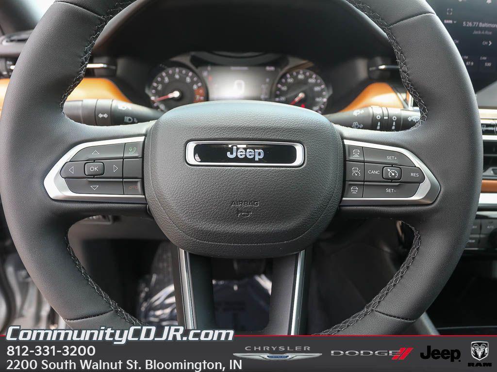 new 2025 Jeep Compass car, priced at $31,908