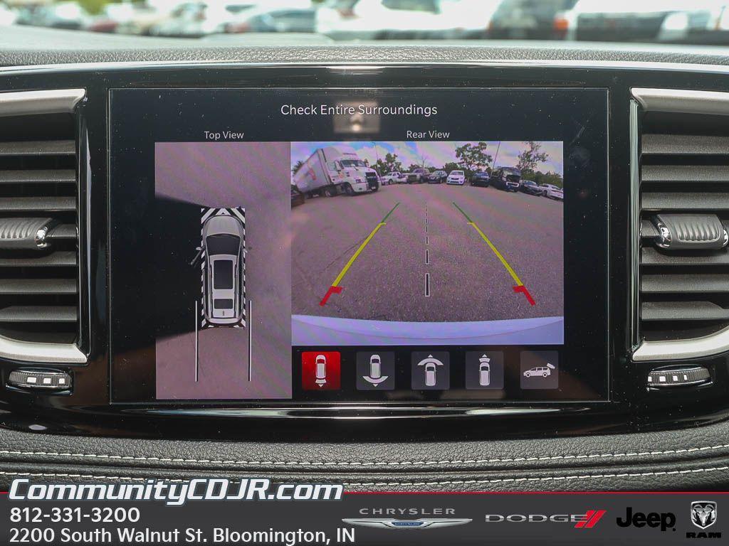 new 2025 Chrysler Pacifica Hybrid car, priced at $47,364