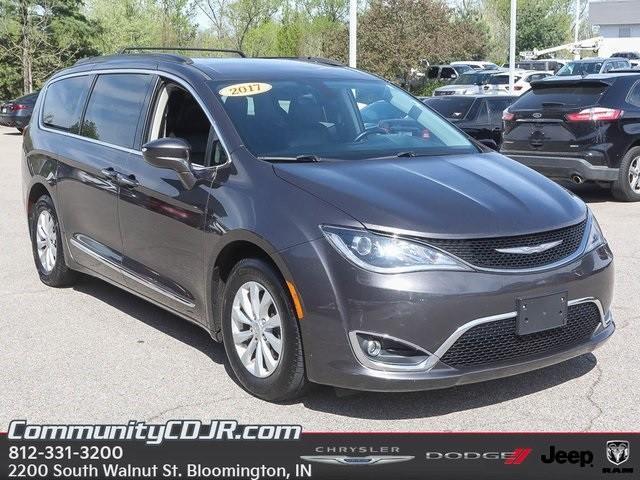 used 2017 Chrysler Pacifica car, priced at $13,794