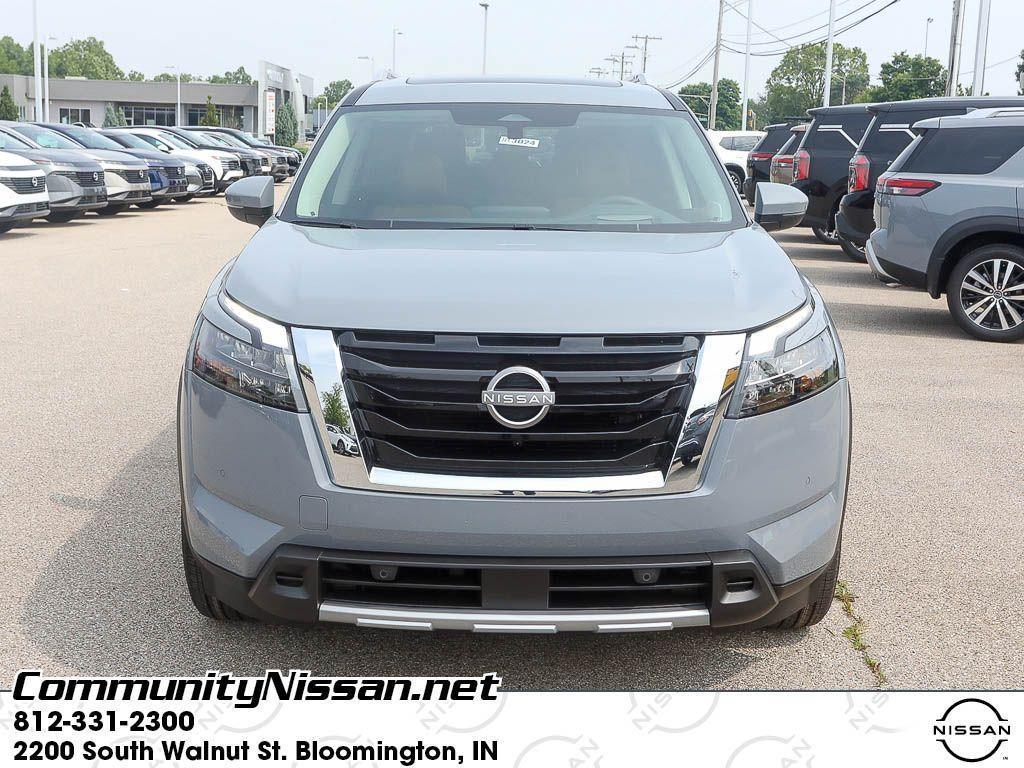 new 2025 Nissan Pathfinder car, priced at $46,915