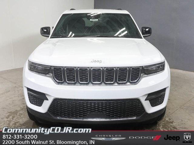 new 2025 Jeep Grand Cherokee car, priced at $41,745