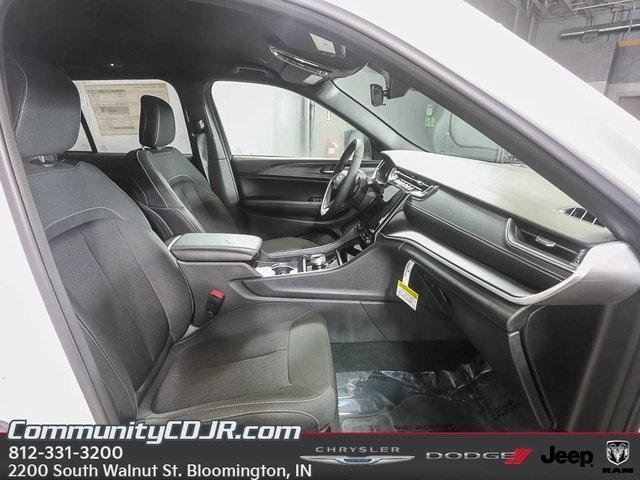 new 2025 Jeep Grand Cherokee car, priced at $41,745