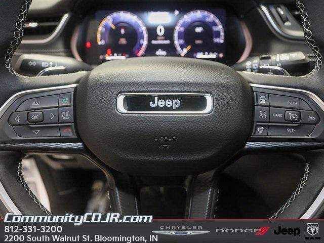 new 2025 Jeep Grand Cherokee car, priced at $41,745
