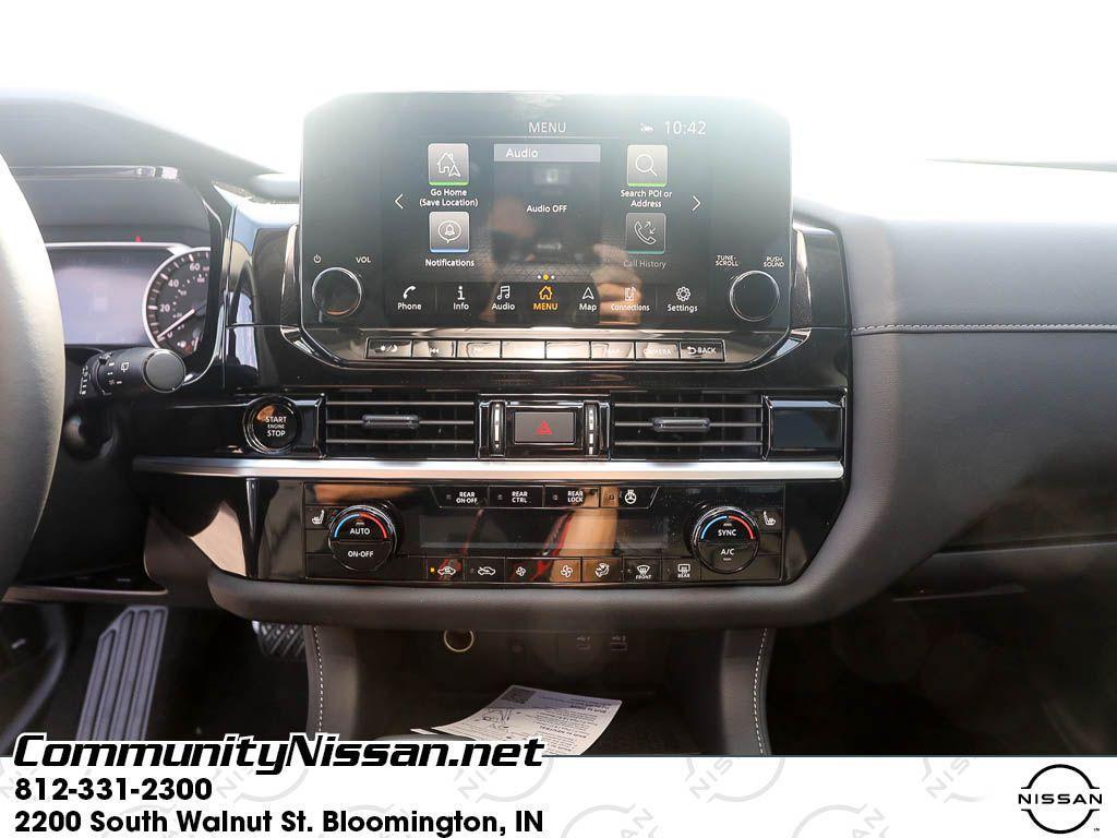 new 2025 Nissan Pathfinder car, priced at $43,691