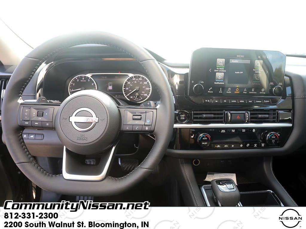 new 2025 Nissan Pathfinder car, priced at $43,691
