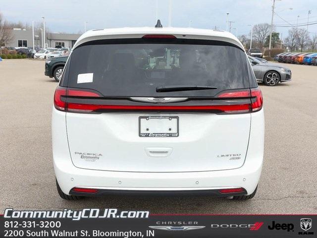 new 2024 Chrysler Pacifica car, priced at $57,768