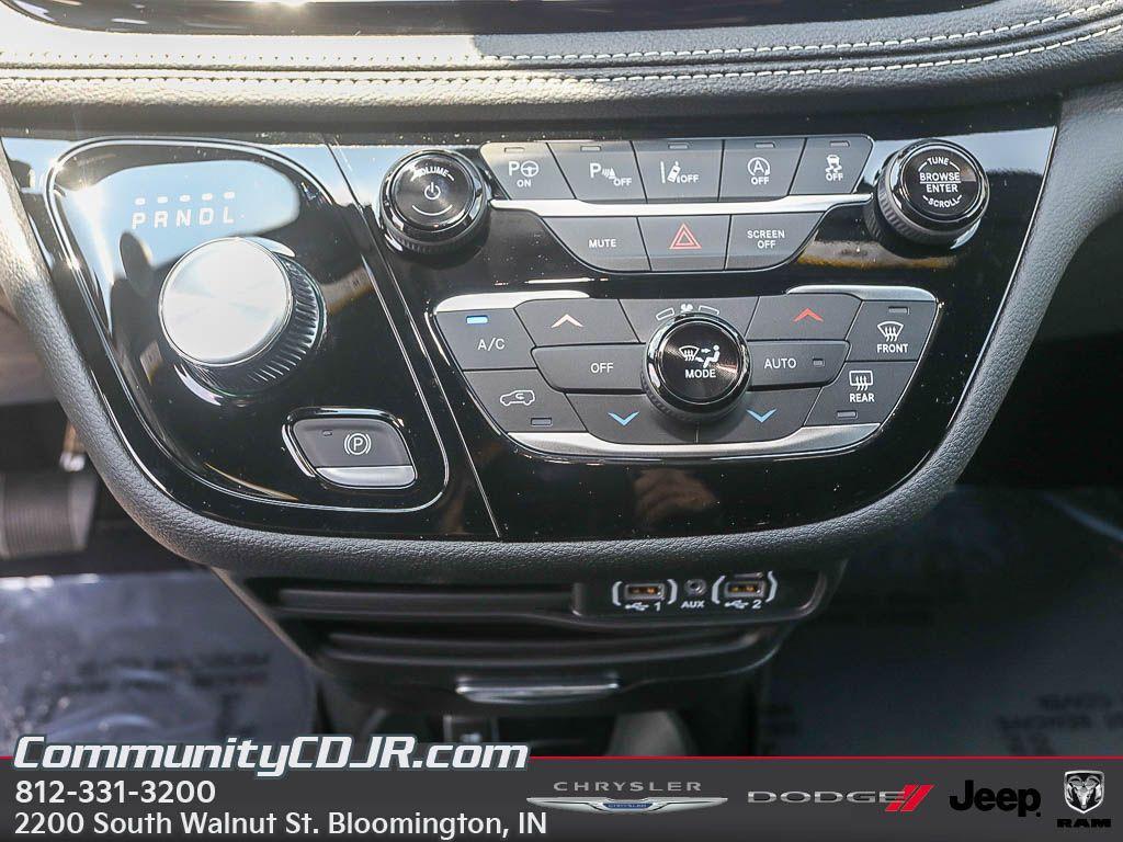 new 2025 Chrysler Pacifica car, priced at $45,000