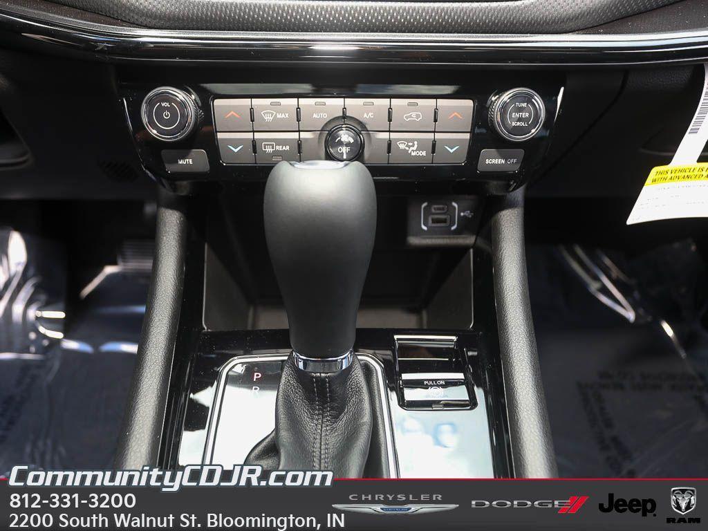 new 2025 Jeep Compass car, priced at $37,000