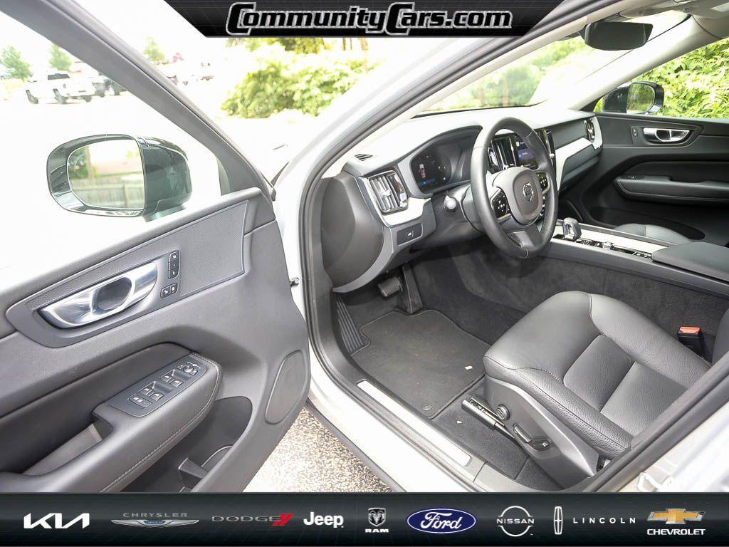 used 2025 Volvo XC60 car, priced at $44,800